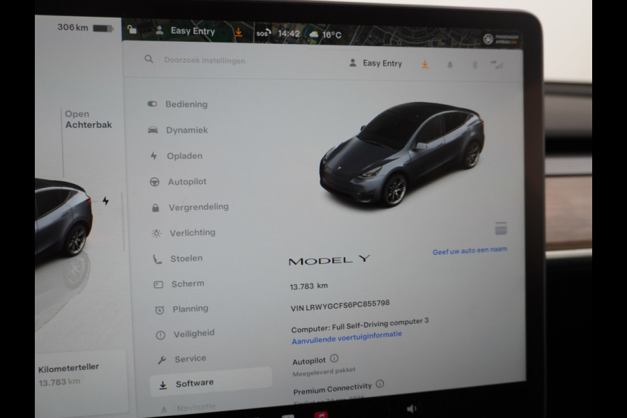 Tesla Model Y RWD 60kWh LFP 300PK Warmtepomp FSD-Computer 3 Auto-Pilot Sleutel-loos(via-GSM) Leder Premium Audio Camera's Panormadak Adap.Crui Elektr. Acht.klep WiFi Priv.Glass AEB ASR ESP IsoFix Connected-Services 1600kg Trekvermogen Orig.NLse Auto Accu-Garantie 6-2031/160.000km 1e Eigenaar 11kw thuis of snelladen tot 170kWh