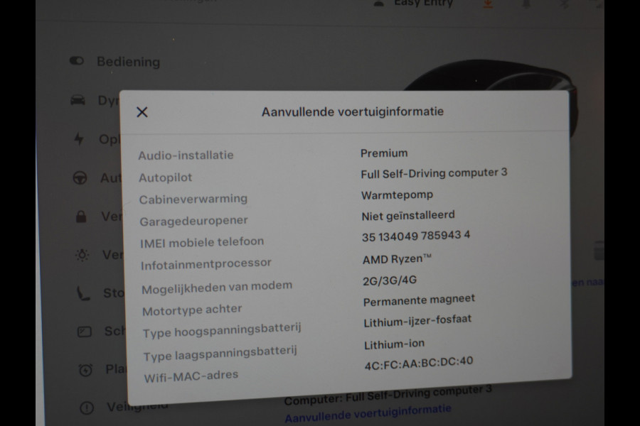 Tesla Model Y RWD 60kWh LFP 300PK Warmtepomp FSD-Computer 3 Auto-Pilot Sleutel-loos(via-GSM) Leder Premium Audio Camera's Panormadak Adap.Crui Elektr. Acht.klep WiFi Priv.Glass AEB ASR ESP IsoFix Connected-Services 1600kg Trekvermogen Orig.NLse Auto Accu-Garantie 6-2031/160.000km 1e Eigenaar 11kw thuis of snelladen tot 170kWh