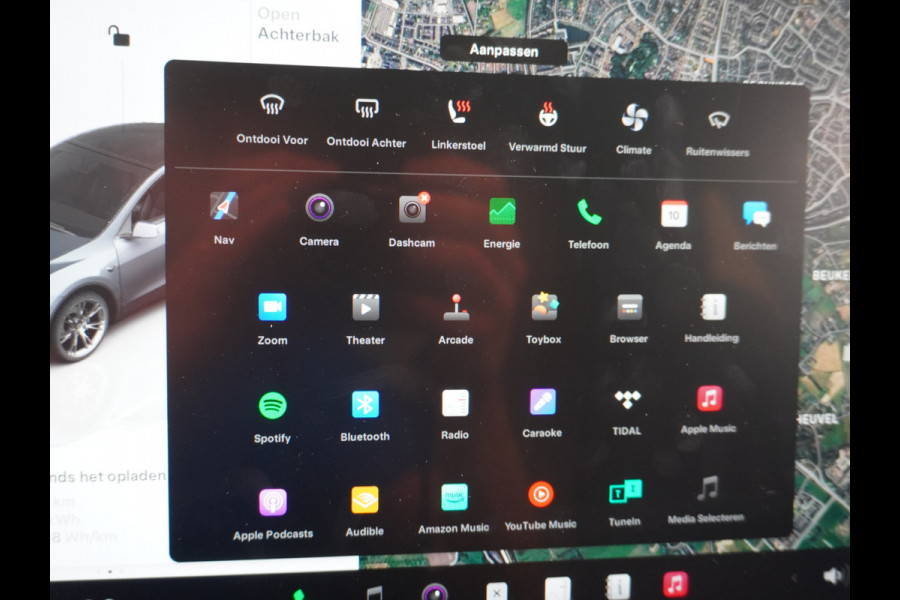 Tesla Model Y RWD 60kWh LFP 300PK Warmtepomp FSD-Computer 3 Auto-Pilot Sleutel-loos(via-GSM) Leder Premium Audio Camera's Panormadak Adap.Crui Elektr. Acht.klep WiFi Priv.Glass AEB ASR ESP IsoFix Connected-Services 1600kg Trekvermogen Orig.NLse Auto Accu-Garantie 6-2031/160.000km 1e Eigenaar 11kw thuis of snelladen tot 170kWh