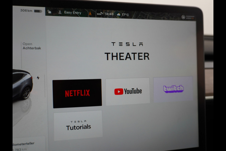 Tesla Model Y RWD 60kWh LFP 300PK Warmtepomp FSD-Computer 3 Auto-Pilot Sleutel-loos(via-GSM) Leder Premium Audio Camera's Panormadak Adap.Crui Elektr. Acht.klep WiFi Priv.Glass AEB ASR ESP IsoFix Connected-Services 1600kg Trekvermogen Orig.NLse Auto Accu-Garantie 6-2031/160.000km 1e Eigenaar 11kw thuis of snelladen tot 170kWh