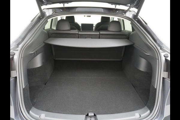 Tesla Model Y RWD 60kWh LFP 300PK Warmtepomp FSD-Computer 3 Auto-Pilot Sleutel-loos(via-GSM) Leder Premium Audio Camera's Panormadak Adap.Crui Elektr. Acht.klep WiFi Priv.Glass AEB ASR ESP IsoFix Connected-Services 1600kg Trekvermogen Orig.NLse Auto Accu-Garantie 6-2031/160.000km 1e Eigenaar 11kw thuis of snelladen tot 170kWh