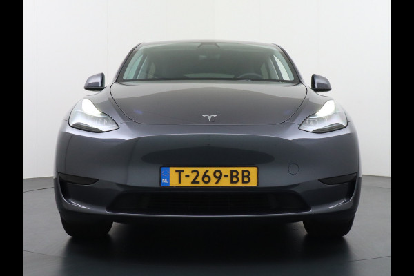 Tesla Model Y RWD 60kWh LFP 300PK Warmtepomp FSD-Computer 3 Auto-Pilot Sleutel-loos(via-GSM) Leder Premium Audio Camera's Panormadak Adap.Crui Elektr. Acht.klep WiFi Priv.Glass AEB ASR ESP IsoFix Connected-Services 1600kg Trekvermogen Orig.NLse Auto Accu-Garantie 6-2031/160.000km 1e Eigenaar 11kw thuis of snelladen tot 170kWh