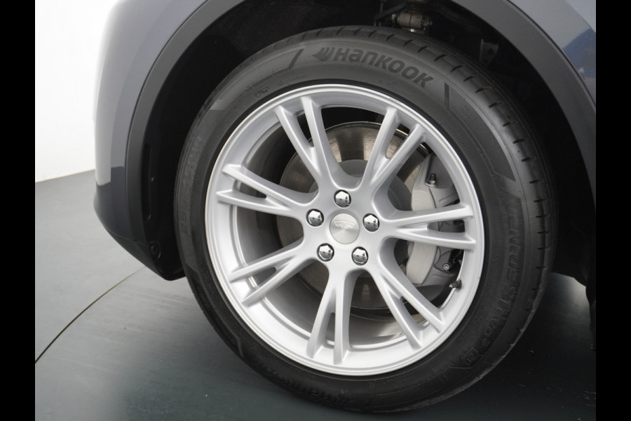Tesla Model Y RWD 60kWh LFP 300PK Warmtepomp FSD-Computer 3 Auto-Pilot Sleutel-loos(via-GSM) Leder Premium Audio Camera's Panormadak Adap.Crui Elektr. Acht.klep WiFi Priv.Glass AEB ASR ESP IsoFix Connected-Services 1600kg Trekvermogen Orig.NLse Auto Accu-Garantie 6-2031/160.000km 1e Eigenaar 11kw thuis of snelladen tot 170kWh