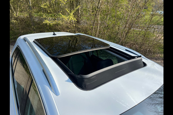Volkswagen Tiguan 1.4 TSI ACT Highline Business R-Line | Panoramadak | Virtual Cockpit | ACC |