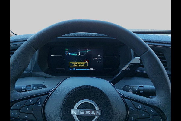 Nissan Interstar-e L2H2 Limited 87 kWh Wandbekleding, laadvloer en trekhaak
