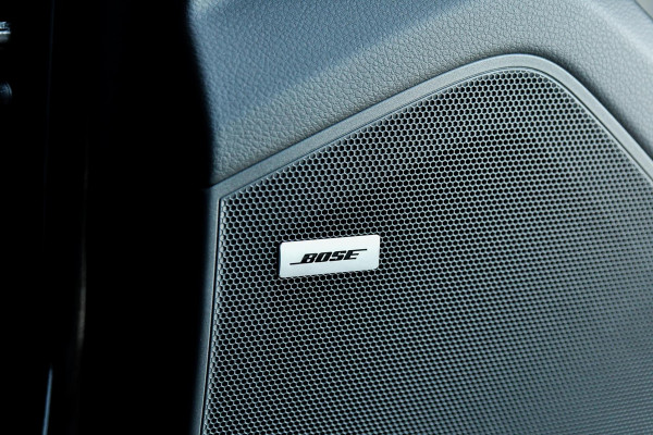 Porsche Cayenne Coupé 3.0 E-Hybrid. Sport Design, Chrono, ACC, Luchtv, Bose, Pano, 22'', Trekhaak, Stuurvw, Memory, Camera!