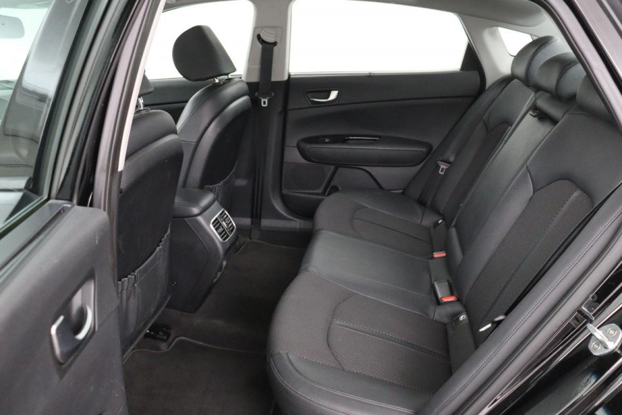 Kia Optima 1.6 T-GDI DynamicPlusLine | Panoramadak | Harman/Kardon | Stoelverwarming | Carplay | Camera | Half leder | Stuurverwarming | Navigatie