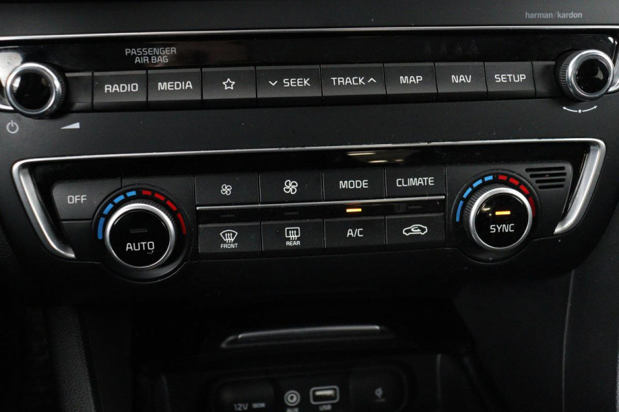 Kia Optima 1.6 T-GDI DynamicPlusLine | Panoramadak | Harman/Kardon | Stoelverwarming | Carplay | Camera | Half leder | Stuurverwarming | Navigatie