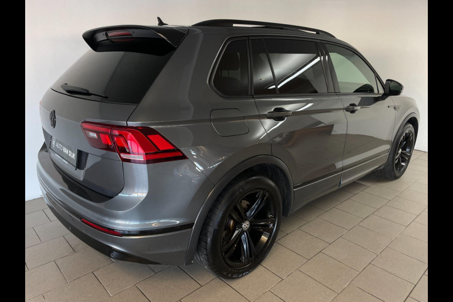 Volkswagen Tiguan 1.5 TSI ACT Highline Business R AUTOMAAT PANO AIRCO CLIMA NAVI CRUISE STOELVERW PDC TREKHAAK NIEUWSTAAT