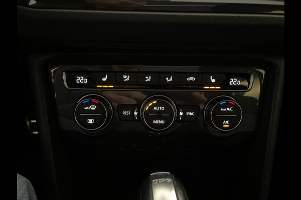 Volkswagen Tiguan 1.5 TSI ACT Highline Business R AUTOMAAT PANO AIRCO CLIMA NAVI CRUISE STOELVERW PDC TREKHAAK NIEUWSTAAT