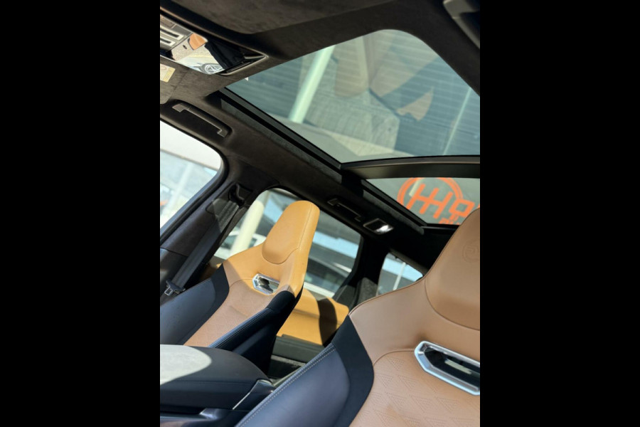 Land Rover Range Rover Sport P575 SVR Carbon Edition