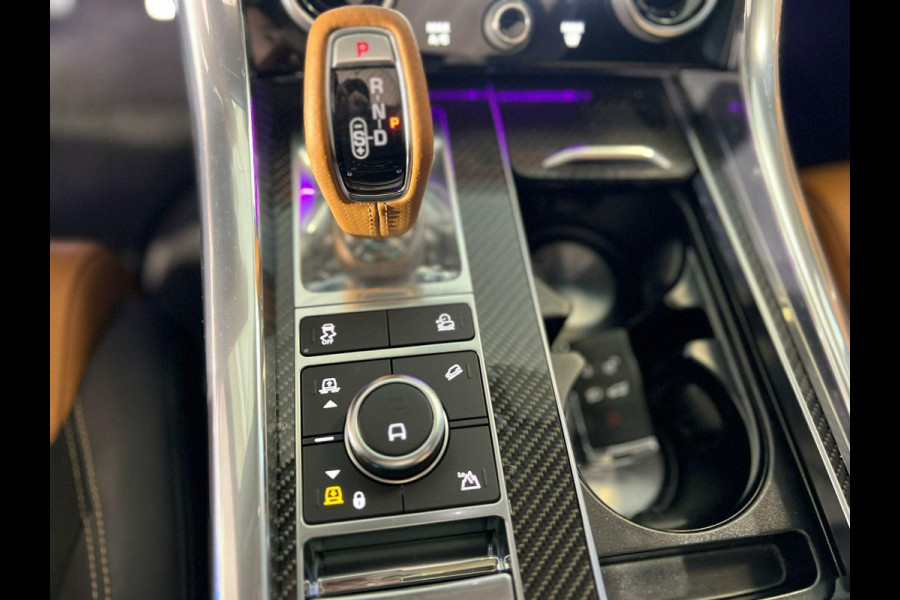 Land Rover Range Rover Sport P575 SVR Carbon Edition