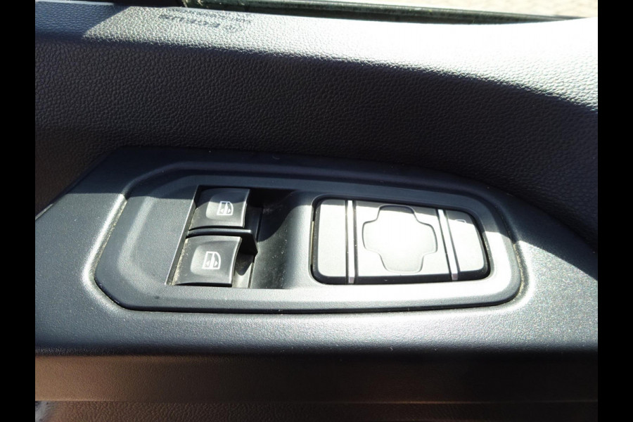 Renault Trafic 2.0 dCi 130 PK T29 L2H1 DUBBELE CABINE AIRCO CRUISE CONTROL