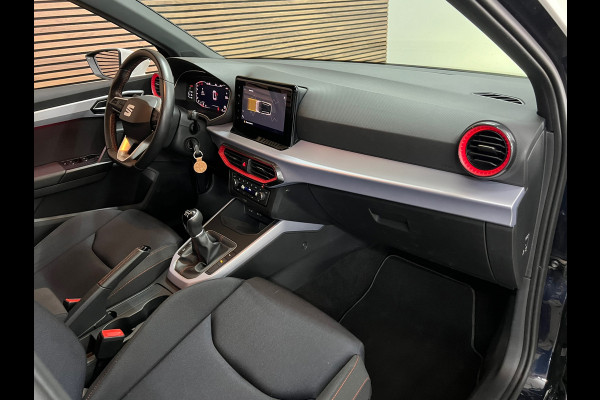 Seat Arona 1.0 TSI FR Bus. Intense | Facelift | Camera | Carplay | Matrix LED | Virtual | Ambient | Fabrieksgarantie