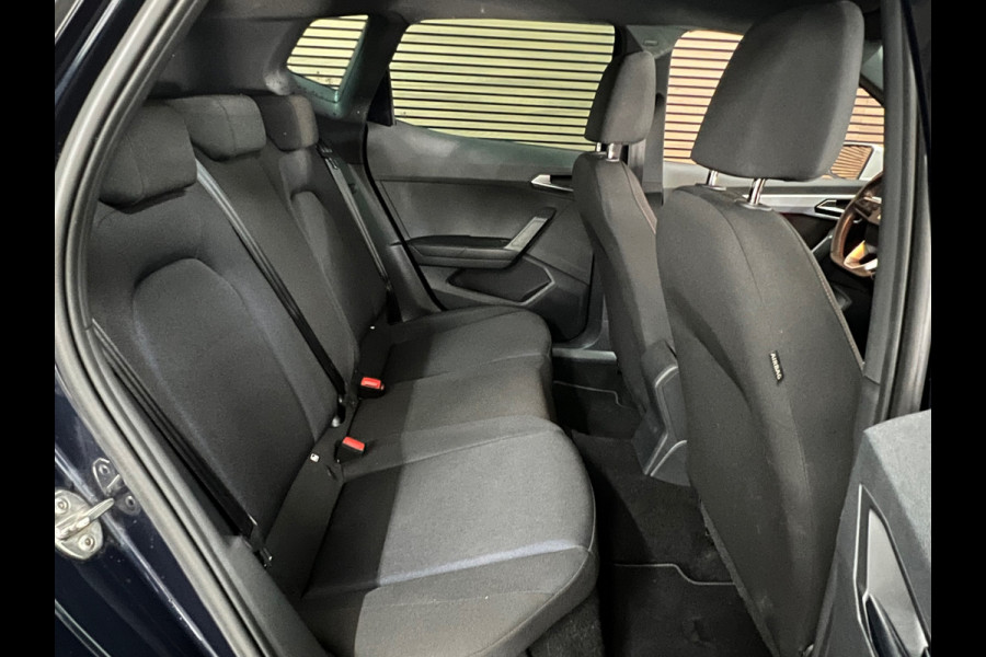 Seat Arona 1.0 TSI FR Bus. Intense | Facelift | Camera | Carplay | Matrix LED | Virtual | Ambient | Fabrieksgarantie