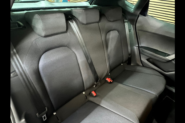 Seat Arona 1.0 TSI FR Bus. Intense | Facelift | Camera | Carplay | Matrix LED | Virtual | Ambient | Fabrieksgarantie
