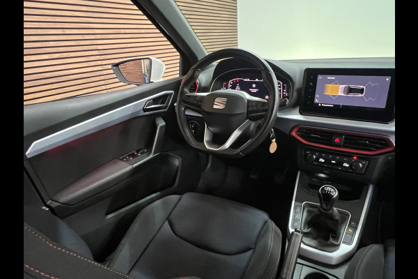 Seat Arona 1.0 TSI FR Bus. Intense | Facelift | Camera | Carplay | Matrix LED | Virtual | Ambient | Fabrieksgarantie