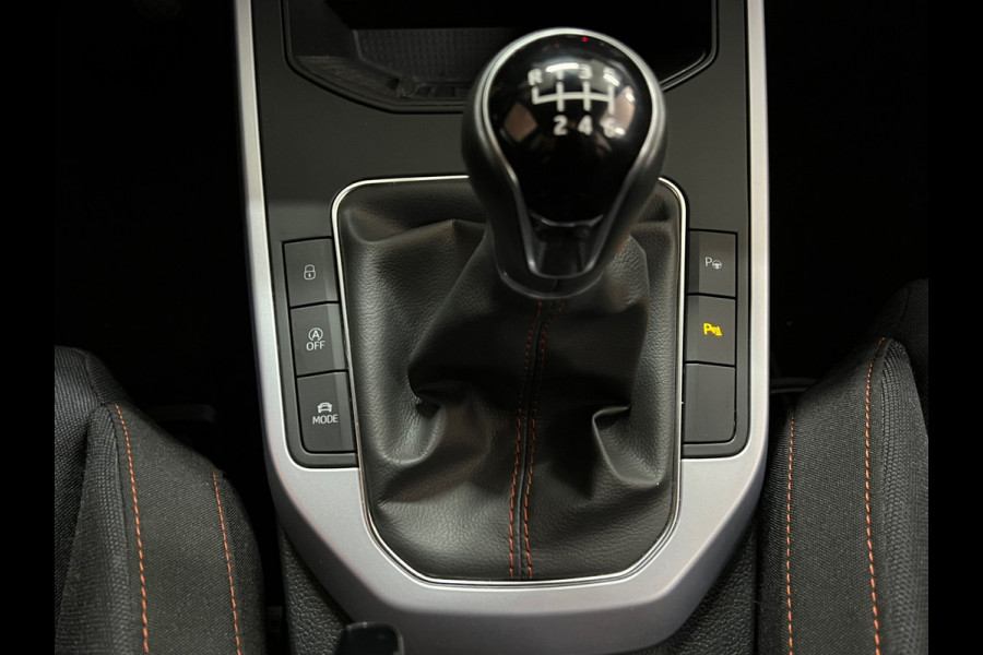 Seat Arona 1.0 TSI FR Bus. Intense | Facelift | Camera | Carplay | Matrix LED | Virtual | Ambient | Fabrieksgarantie