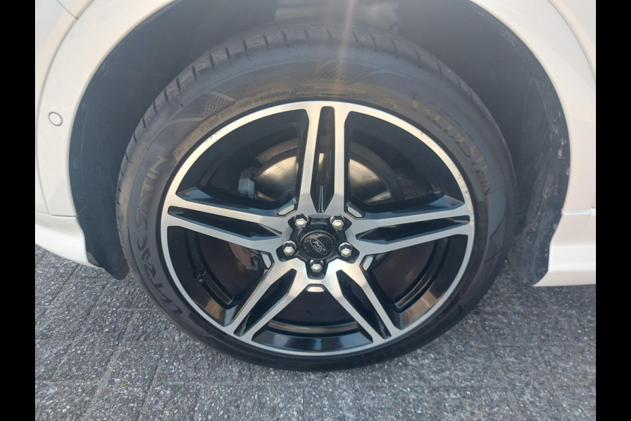 Ford Kuga 1.5 EcoBoost ST Line,Parelmoer wit,afneembare trekhaak,