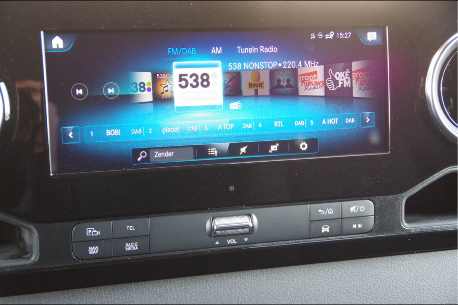 Mercedes-Benz Sprinter 319 3.0 CDI V6 L2H2 AUT. LED, 360CAMERA, ADAPT. CRUISE, MBUX10'', TREKHAAK, STANDKACHEL, STOELVERWARMING, CLIMA