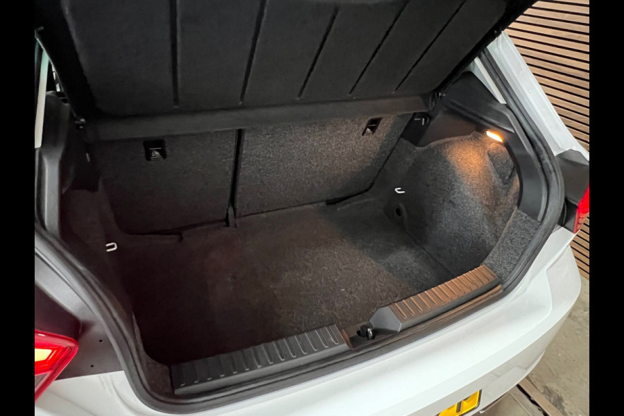 Seat Ibiza 1.0 TSI FR 5-deurs | Pano | LED | Navigatie | PDC v+a | Camera