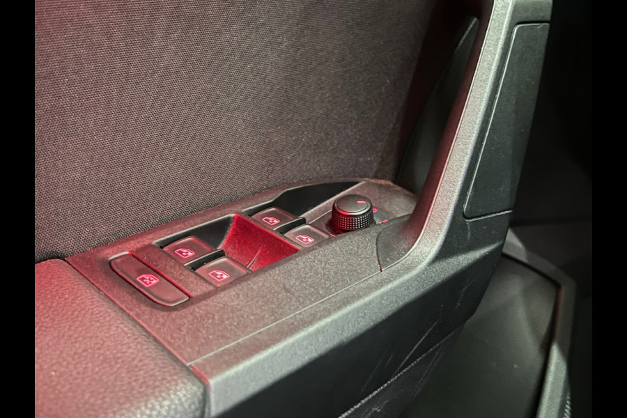 Seat Ibiza 1.0 TSI FR 5-deurs | Pano | LED | Navigatie | PDC v+a | Camera