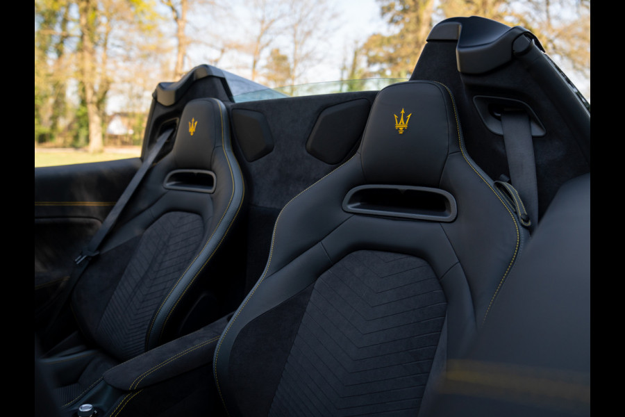 Maserati MC20 Cielo 3.0 V6 | Lift | Keramisch | Alcantara interieur | ADAS | Sonus Faber | E-LSD
