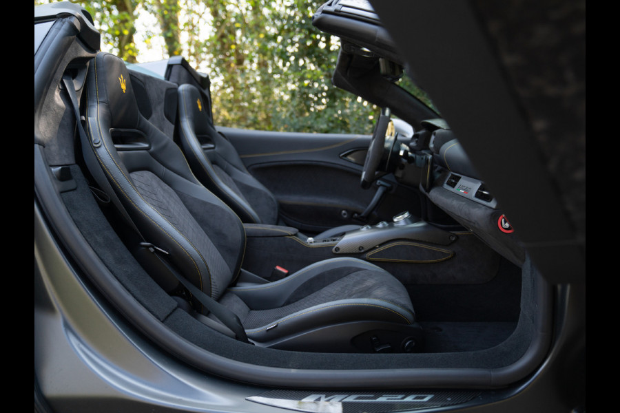 Maserati MC20 Cielo 3.0 V6 | Lift | Keramisch | Alcantara interieur | ADAS | Sonus Faber | E-LSD