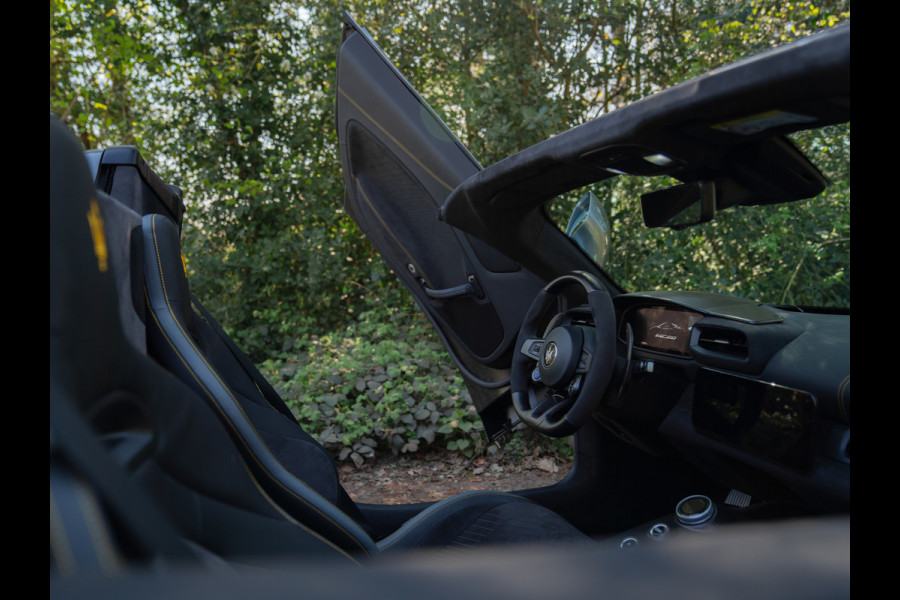 Maserati MC20 Cielo 3.0 V6 | Lift | Keramisch | Alcantara interieur | ADAS | Sonus Faber | E-LSD