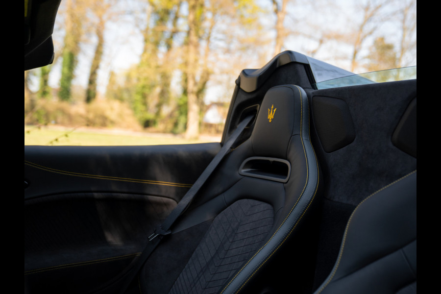 Maserati MC20 Cielo 3.0 V6 | Lift | Keramisch | Alcantara interieur | ADAS | Sonus Faber | E-LSD
