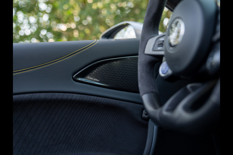 Maserati MC20 Cielo 3.0 V6 | Lift | Keramisch | Alcantara interieur | ADAS | Sonus Faber | E-LSD