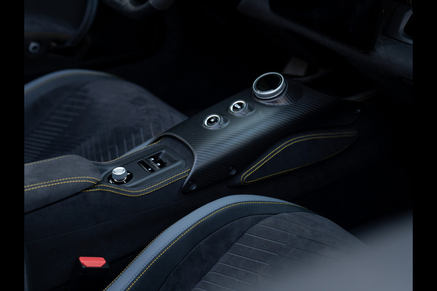 Maserati MC20 Cielo 3.0 V6 | Lift | Keramisch | Alcantara interieur | ADAS | Sonus Faber | E-LSD