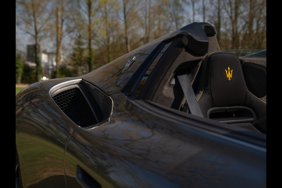 Maserati MC20 Cielo 3.0 V6 | Lift | Keramisch | Alcantara interieur | ADAS | Sonus Faber | E-LSD