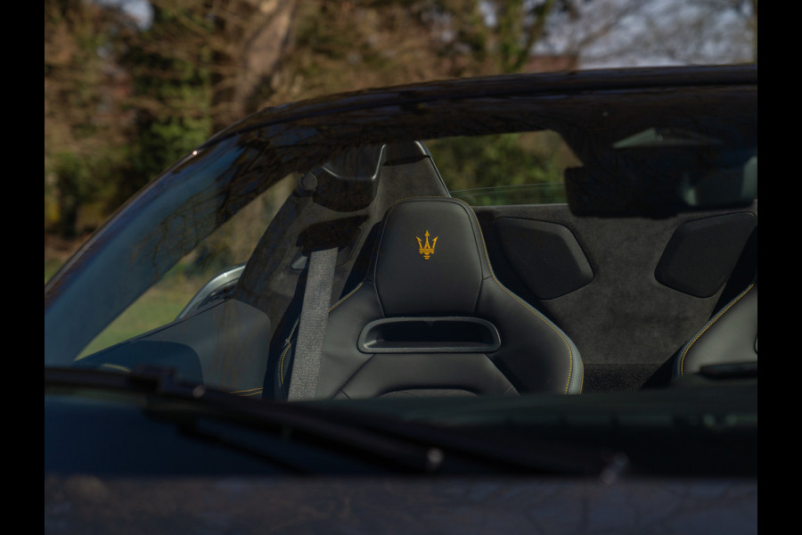 Maserati MC20 Cielo 3.0 V6 | Lift | Keramisch | Alcantara interieur | ADAS | Sonus Faber | E-LSD