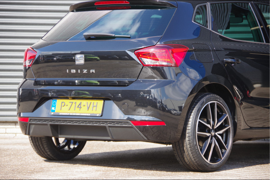 Seat Ibiza 1.0 TSI FR BI Xcellence AUT. LEDER/ALCANTARA, LED, ADAPT. CRUISE, CAMERA, CARPLAY, CLIMA, STOELVERWARMING