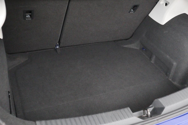 Seat Leon 1.0 TSI Style Ultimate Edition | Stoelverwarming | Full LED | Beats Pack | Carplay | Camera | Trekhaak | Navigatie | Keyless | Virtual Cockpit | Climate control