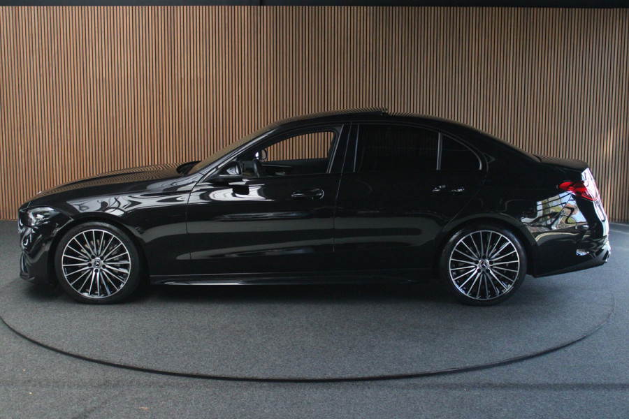 Mercedes-Benz C-Klasse 180 AMG Panodak Leer Camera  Nightpack Navi Burmester PTS Ambient LM velgen Afneemb. trekhaak
