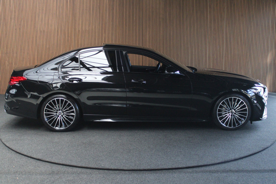Mercedes-Benz C-Klasse 180 AMG Panodak Leer Camera  Nightpack Navi Burmester PTS Ambient LM velgen Afneemb. trekhaak