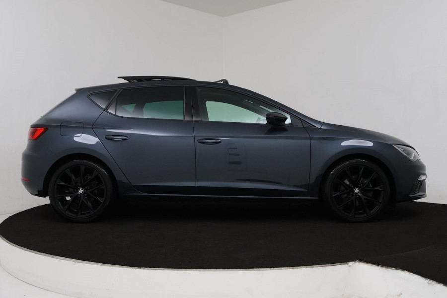 Seat Leon 1.5 TSI FR Ultimate Edition (PANORAMADAK, CAMERA, CRUISE CONTROL, NAVIGATIE, AUTOMAAT, STOELVERWARMING)