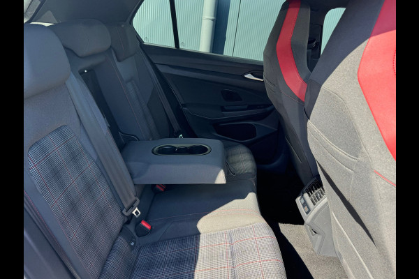 Volkswagen Golf 2.0 TSI GTI * AppleCarPlay * Camera * Harman Kardon *