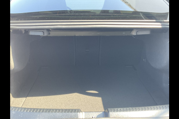 Mercedes-Benz CLA-Klasse 200 164pk Premium Plus AMG Pano.dak Sfeerverl. Stoelverw.