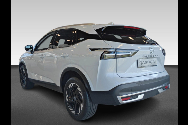Nissan QASHQAI 1.3 MHEV Xtronic N-Connecta Cold Pack Glass Roof | €8.000,- korting | 1800 KG trekgewicht