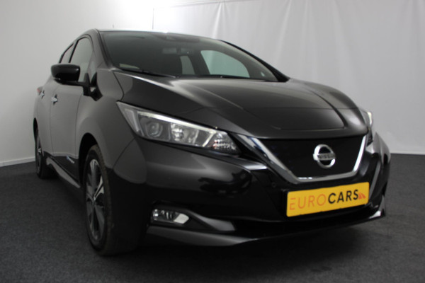 Nissan Leaf N-Connecta 40 kWh Navigatie Climate Control Camera Parkeer sensoren