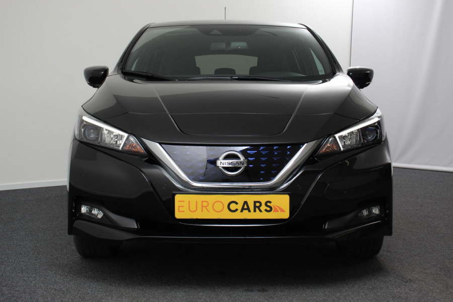 Nissan Leaf N-Connecta 40 kWh Navigatie Climate Control Camera Parkeer sensoren