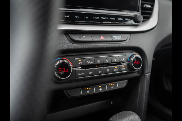 Kia Ceed Sportswagon 1.5 T-GDi GT-PlusLine | Trekhaak | Schuifkanteldak | Stoel en stuurverwarming |