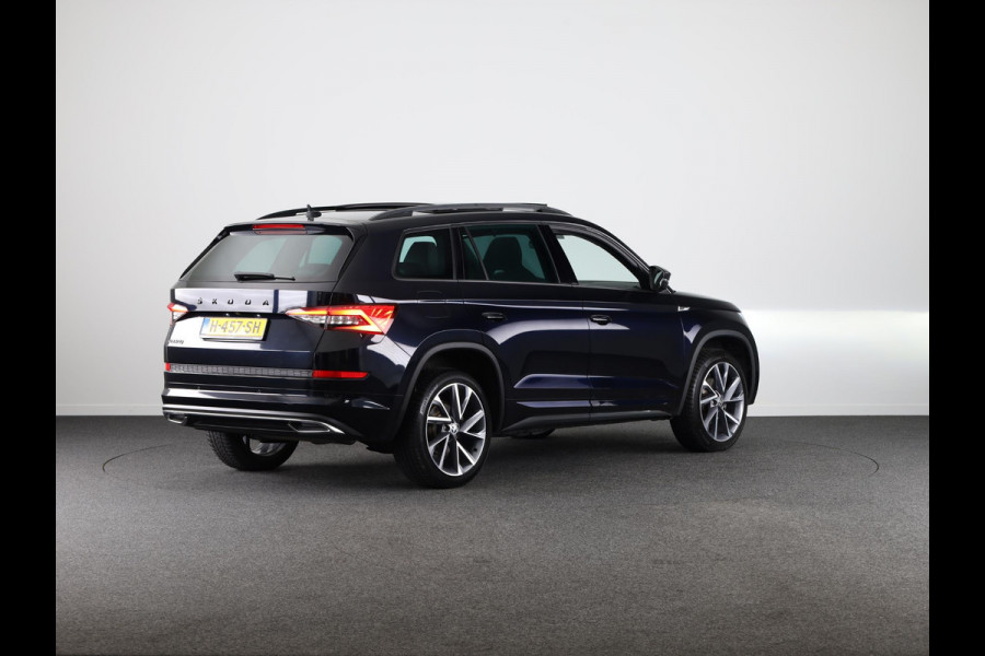 Škoda Kodiaq 1.5 TSI Sportline Business 150 pk Automaat (DSG) | Navigatie | Panoramadak | Parkeersensoren | Achteruitrijcamera | Adaptieve cruise control | Stoelverwarming | Canton audio |