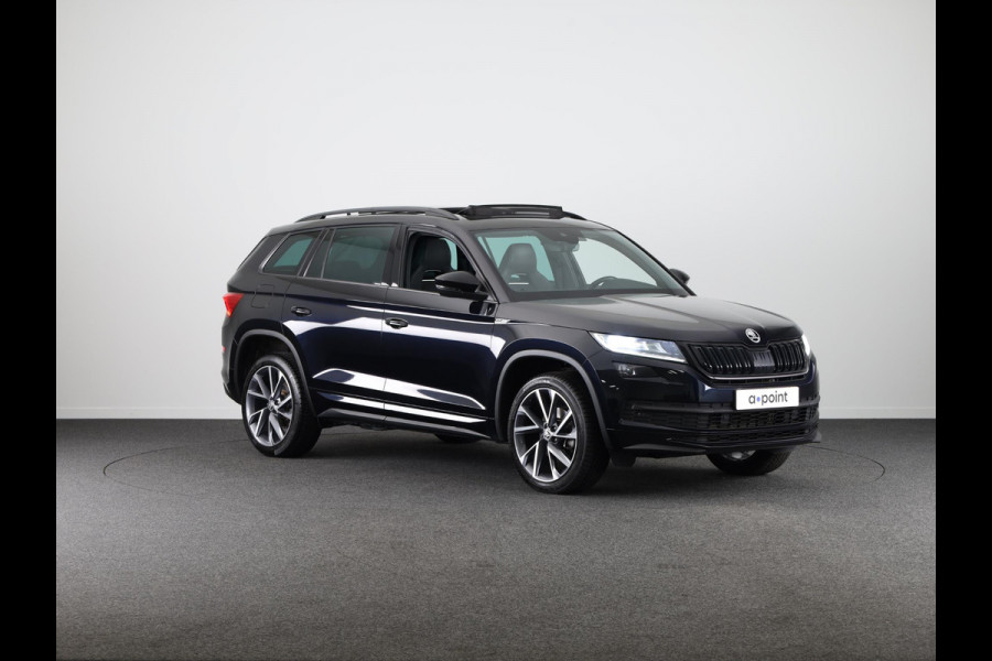 Škoda Kodiaq 1.5 TSI Sportline Business 150 pk Automaat (DSG) | Navigatie | Panoramadak | Parkeersensoren | Achteruitrijcamera | Adaptieve cruise control | Stoelverwarming | Canton audio |