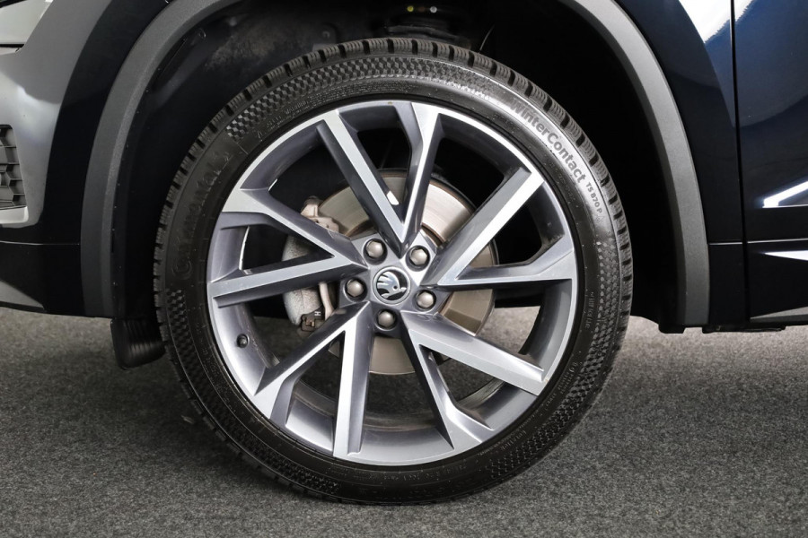 Škoda Kodiaq 1.5 TSI Sportline Business 150 pk Automaat (DSG) | Navigatie | Panoramadak | Parkeersensoren | Achteruitrijcamera | Adaptieve cruise control | Stoelverwarming | Canton audio |