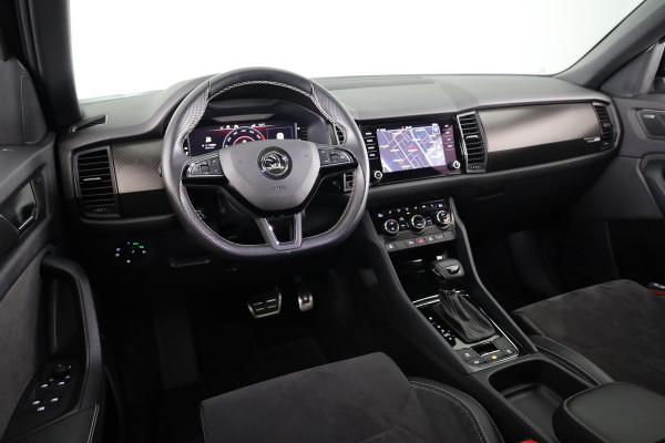 Škoda Kodiaq 1.5 TSI Sportline Business 150 pk Automaat (DSG) | Navigatie | Panoramadak | Parkeersensoren | Achteruitrijcamera | Adaptieve cruise control | Stoelverwarming | Canton audio |