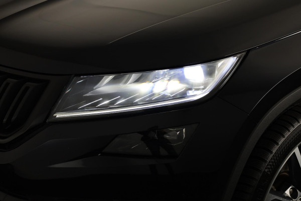 Škoda Kodiaq 1.5 TSI Sportline Business 150 pk Automaat (DSG) | Navigatie | Panoramadak | Parkeersensoren | Achteruitrijcamera | Adaptieve cruise control | Stoelverwarming | Canton audio |